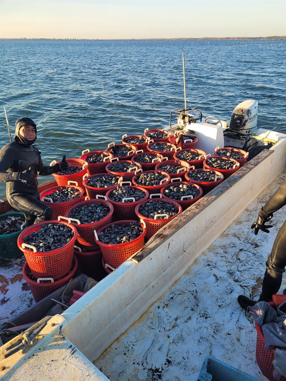 Fresh clams and crabs at the Wildwood dock